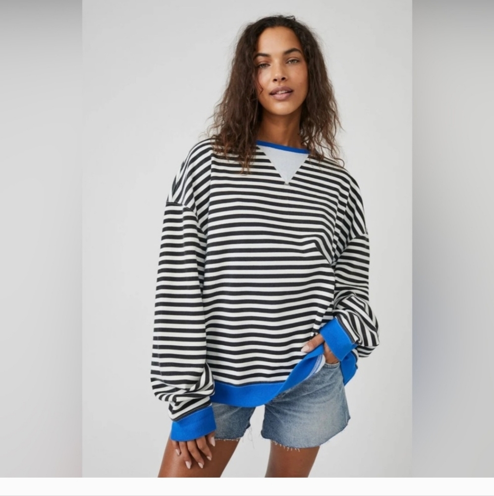 FREE PEOPLE Classic Stripe Crewneck S 28” p2p Black Combo $98 Retail NWOT